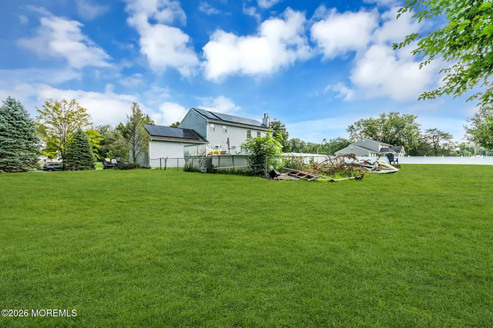 3 River Drive Farmingdale, NJ 07727