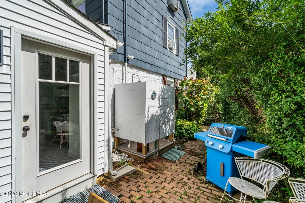 14 Bay Street Highlands, NJ 07732