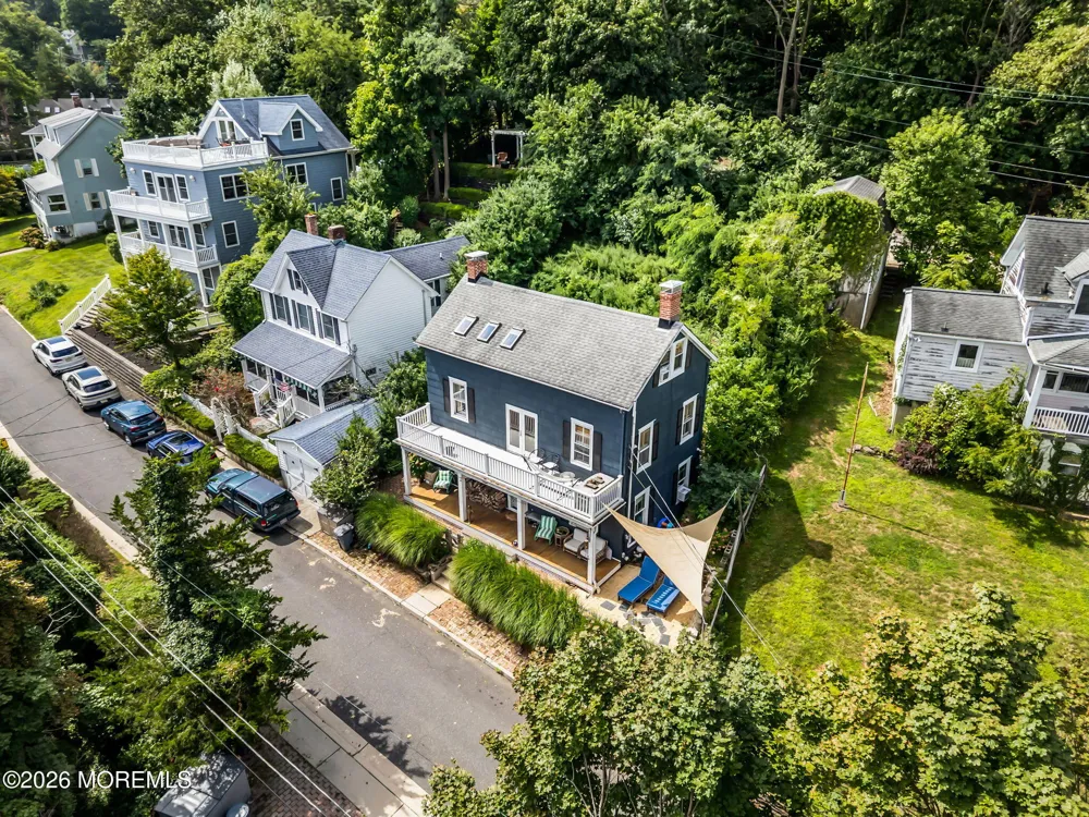 14 Bay Street Highlands, NJ 07732