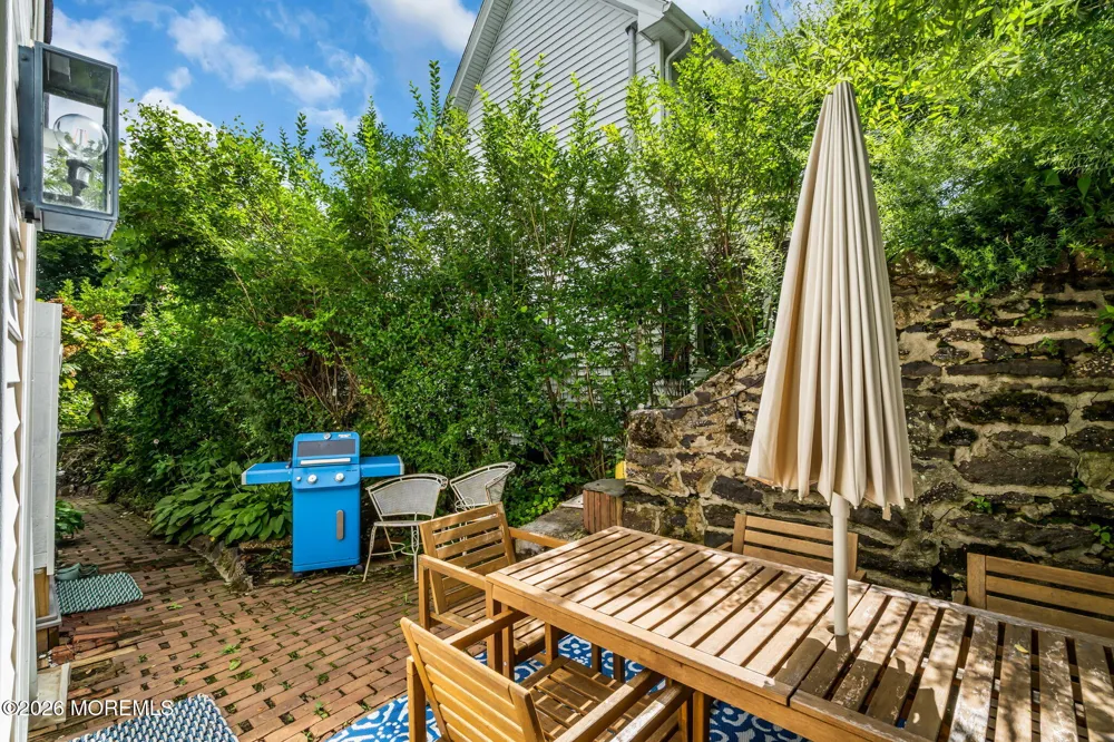 14 Bay Street Highlands, NJ 07732