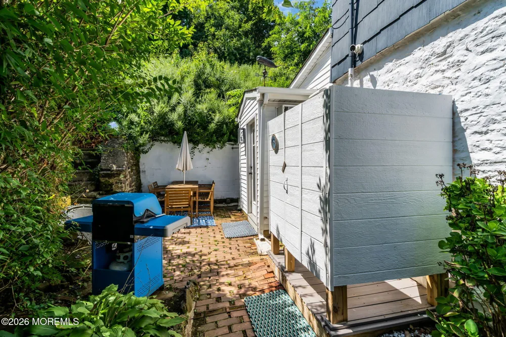 14 Bay Street Highlands, NJ 07732