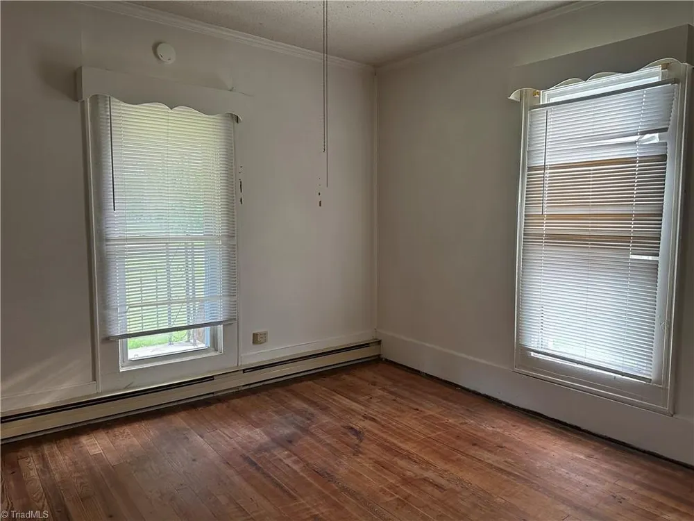 175 Grove Street Cooleemee, NC 27014
