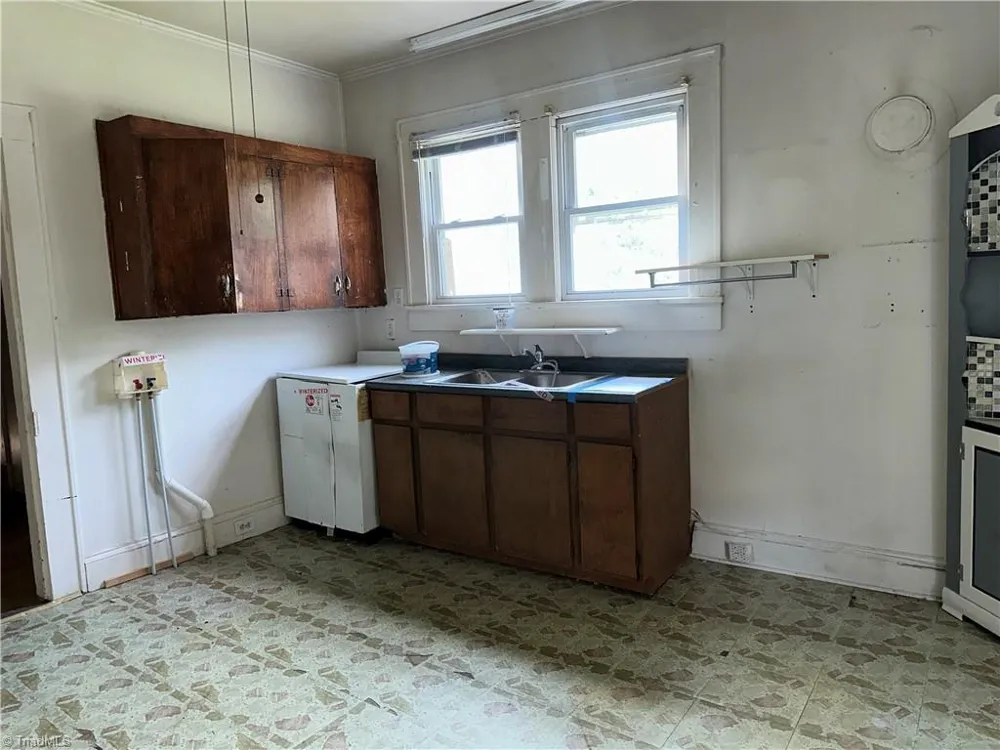 175 Grove Street Cooleemee, NC 27014