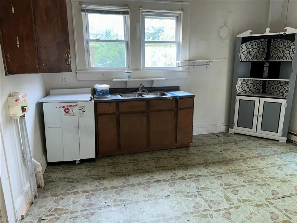 175 Grove Street Cooleemee, NC 27014