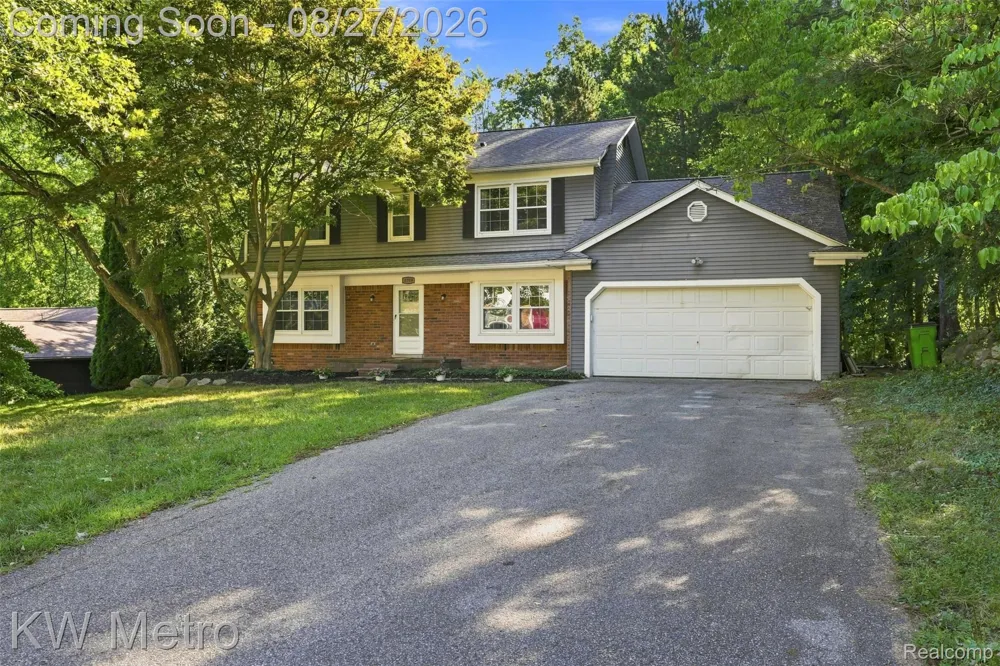 4769 Hardwoods Drive West Bloomfield Charter Township, MI 48323