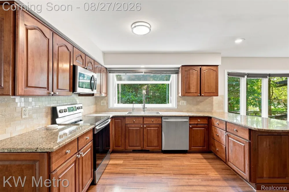 4769 Hardwoods Drive West Bloomfield Charter Township, MI 48323