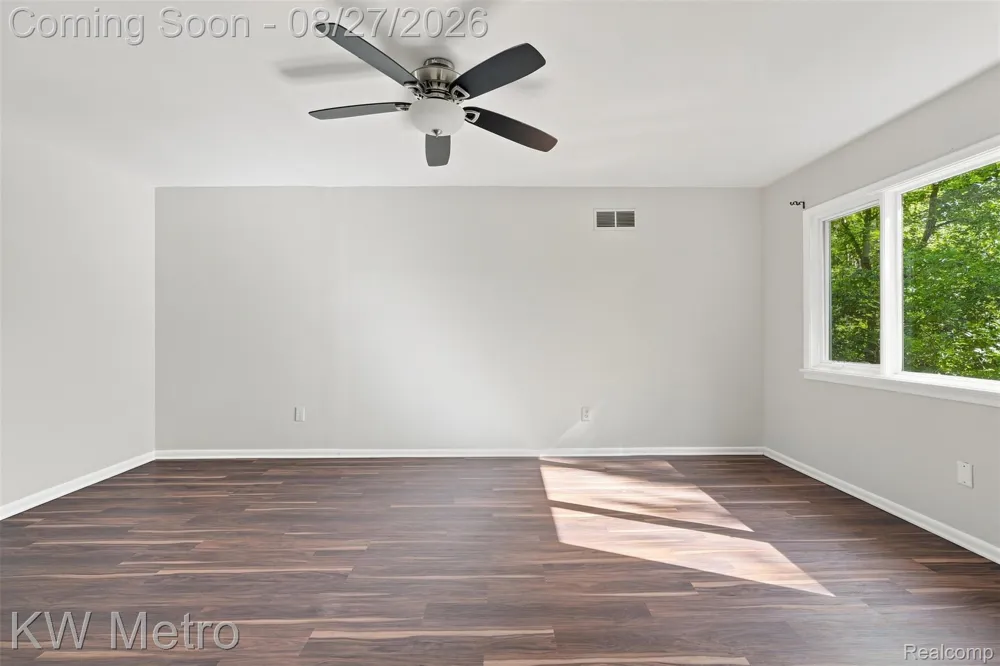 4769 Hardwoods Drive West Bloomfield Charter Township, MI 48323