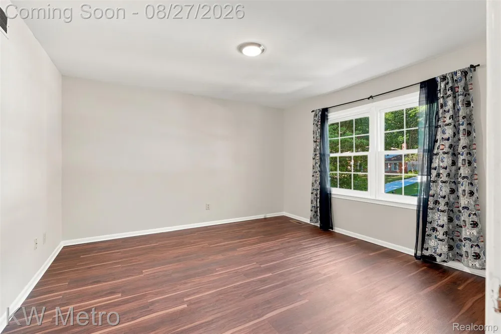 4769 Hardwoods Drive West Bloomfield Charter Township, MI 48323