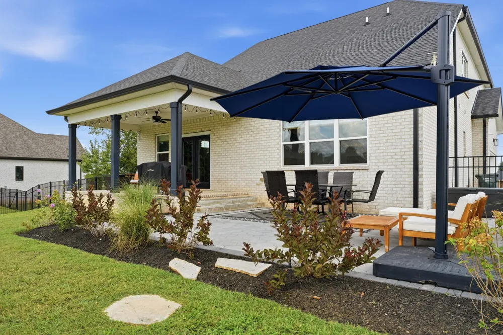 1412 Barrett Dr Mount Juliet, TN 37122