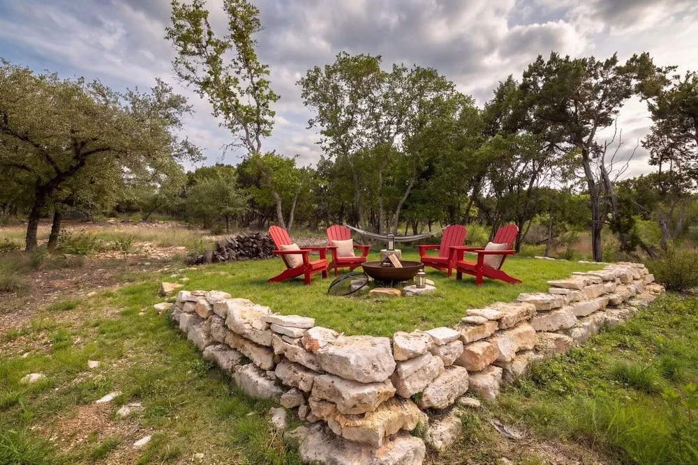 8018 Lakeview Volente, TX 78641