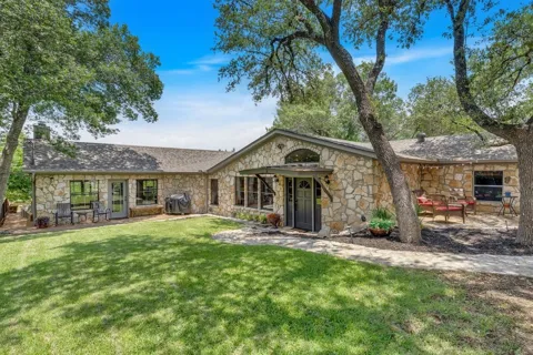 8018 Lakeview