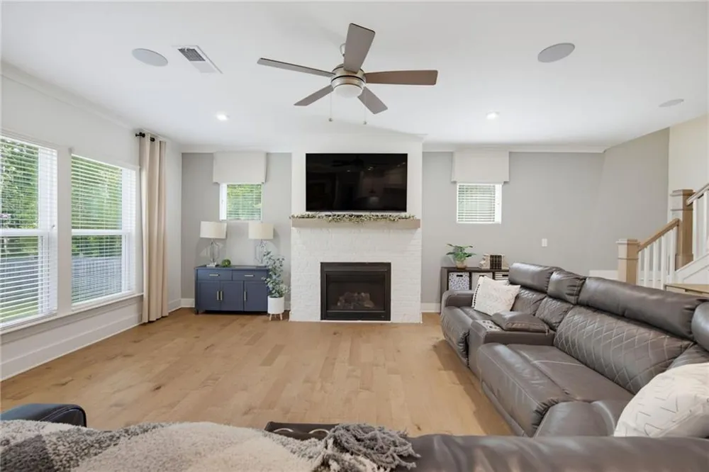 6156 Collins Road NW Acworth, GA 30101