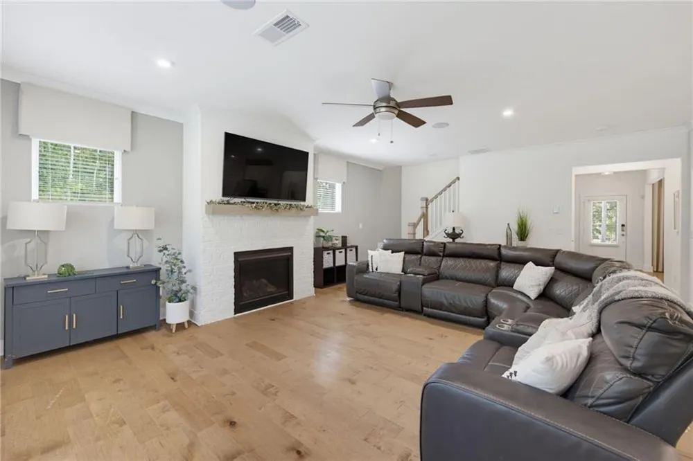 6156 Collins Road NW Acworth, GA 30101