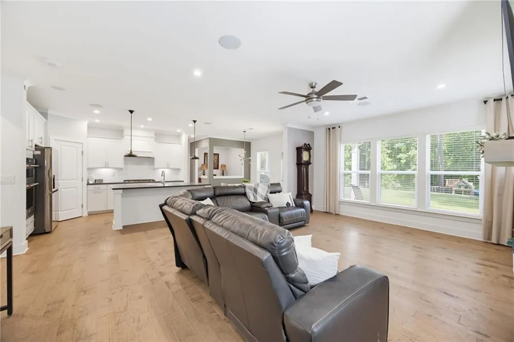 6156 Collins Road NW Acworth, GA 30101