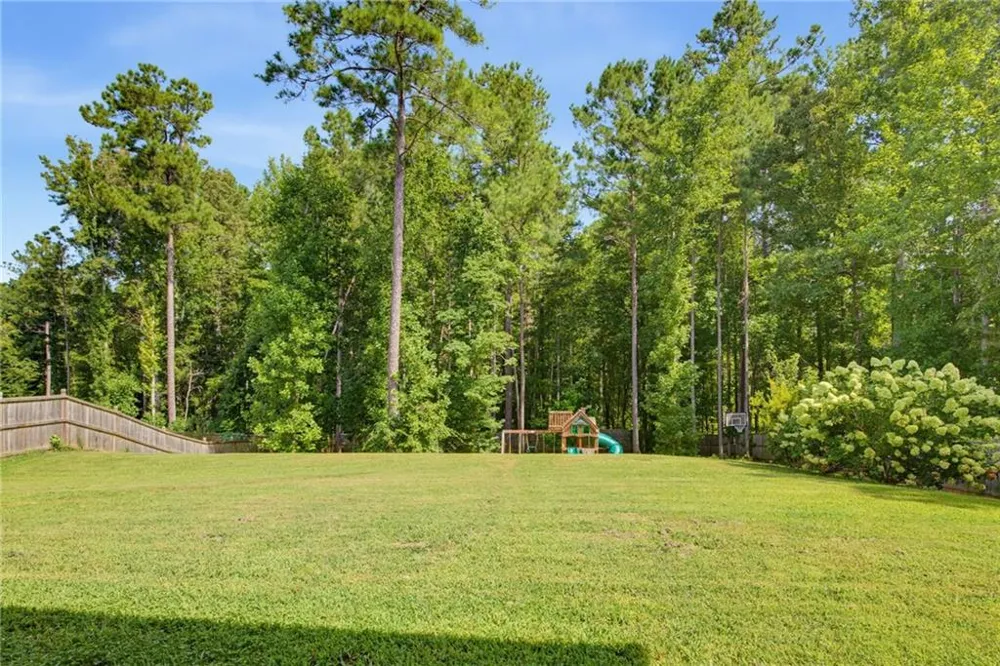 6156 Collins Road NW Acworth, GA 30101