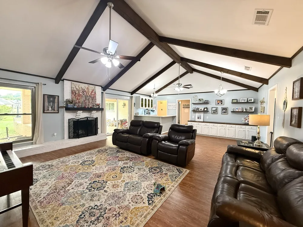 7514 Camelback Drive Shreveport, LA 71105