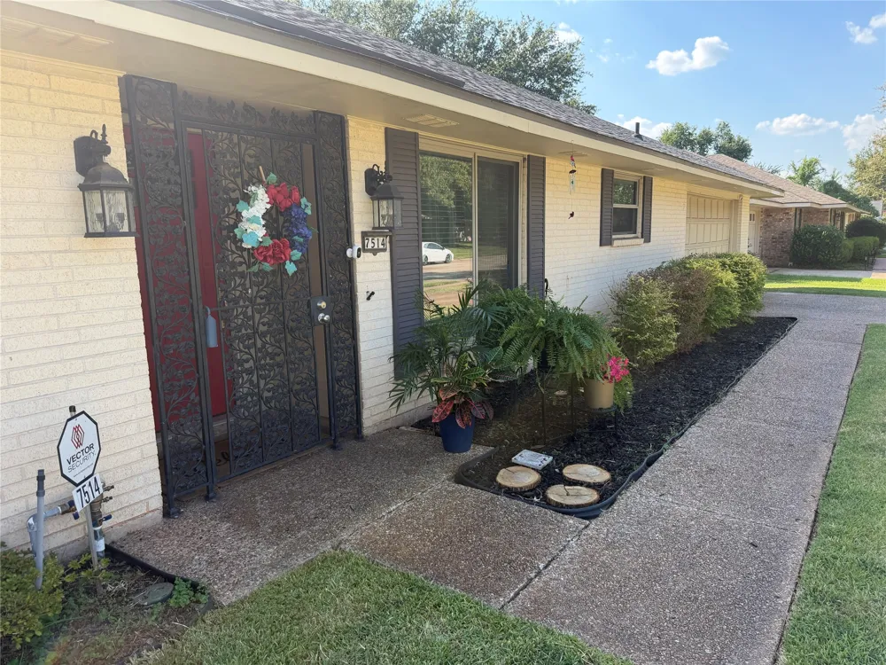 7514 Camelback Drive Shreveport, LA 71105
