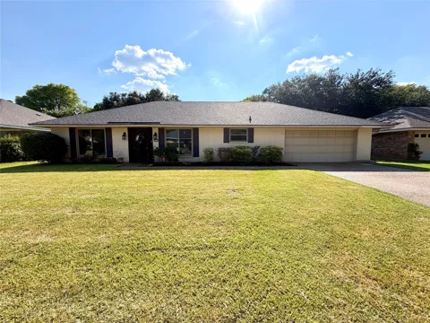 7514 Camelback Drive