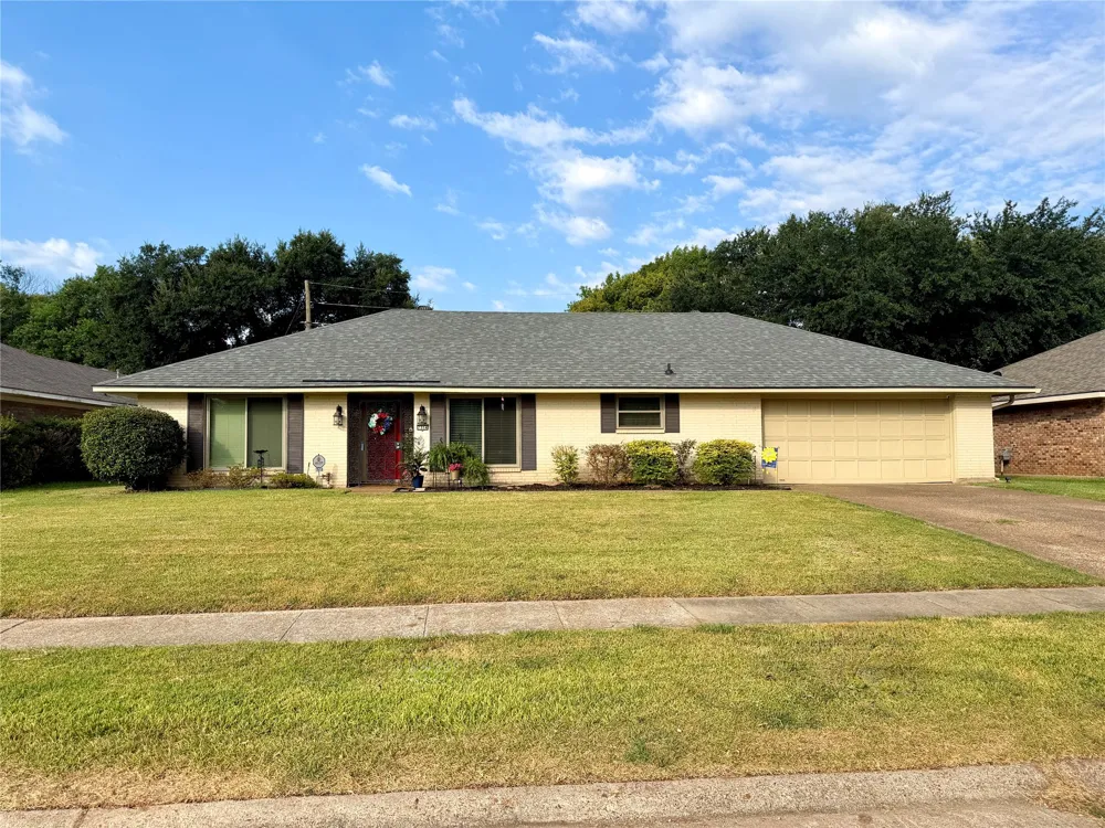 7514 Camelback Drive Shreveport, LA 71105