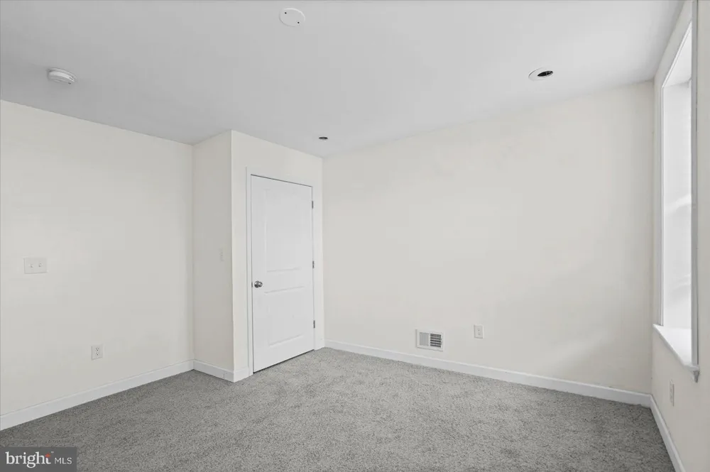 609 MCKEWIN AVENUE Baltimore, MD 21218