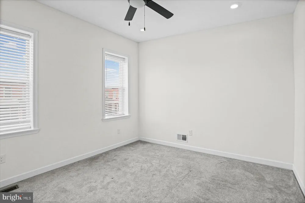 609 MCKEWIN AVENUE Baltimore, MD 21218