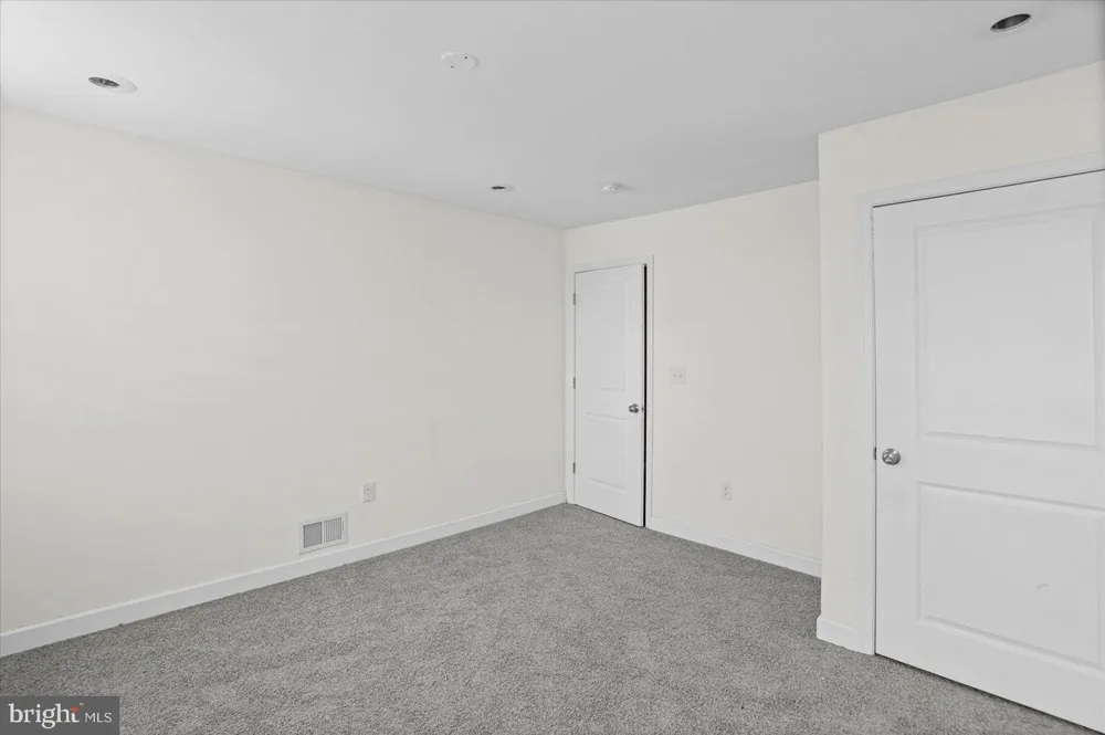 609 MCKEWIN AVENUE Baltimore, MD 21218