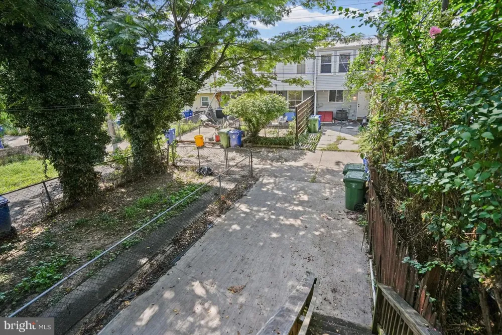 609 MCKEWIN AVENUE Baltimore, MD 21218
