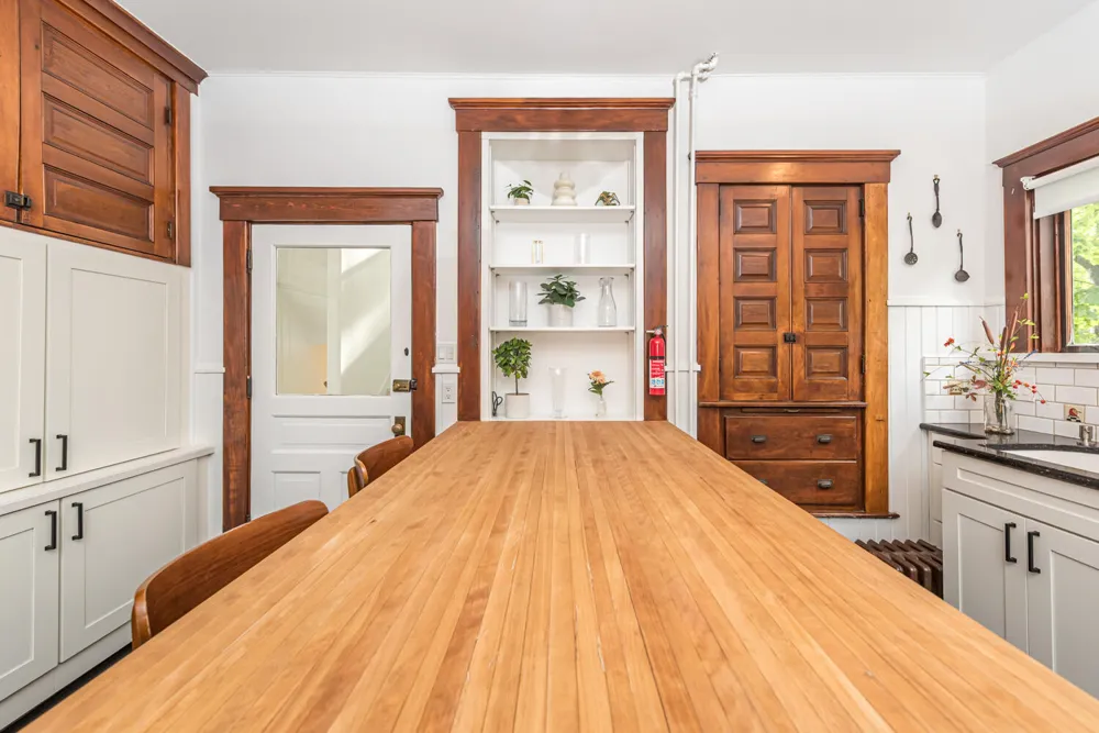 916 Olivia Avenue Ann Arbor, MI 48104