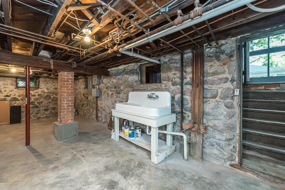 916 Olivia Avenue Ann Arbor, MI 48104