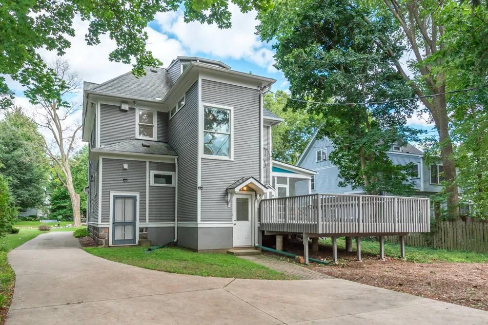 916 Olivia Avenue Ann Arbor, MI 48104