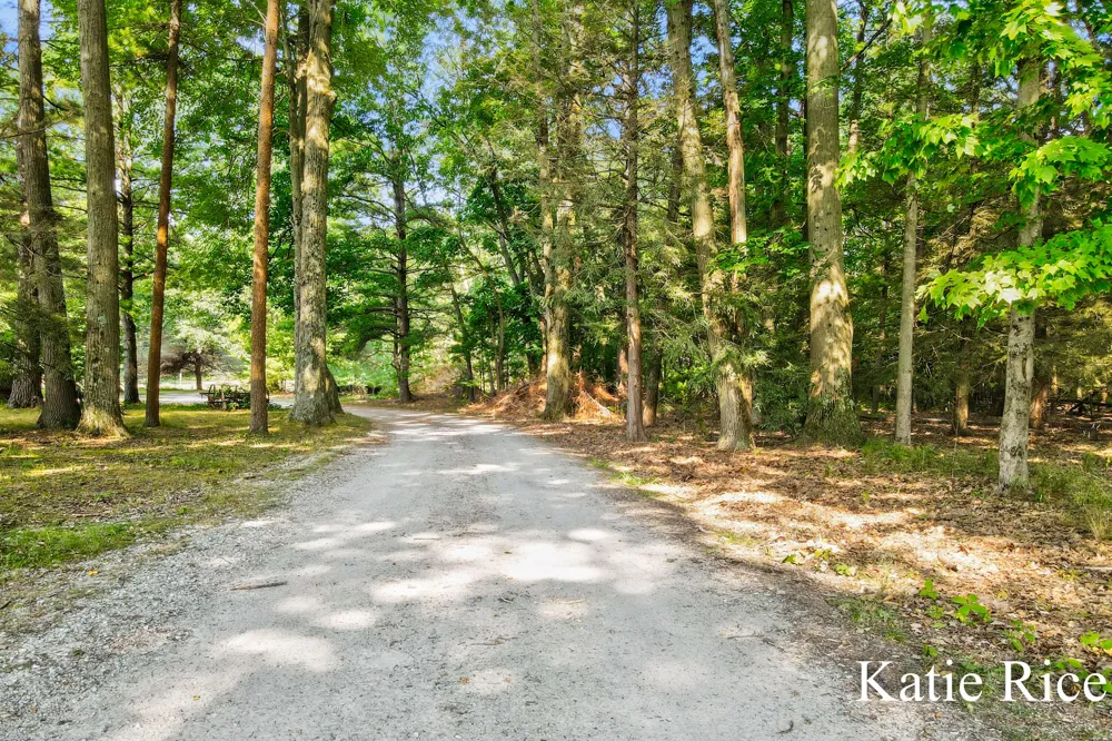 2030 Scenic Drive Muskegon, MI 49445