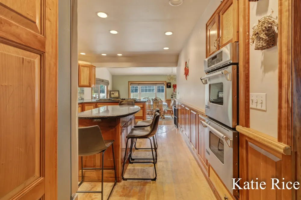 2030 Scenic Drive Muskegon, MI 49445