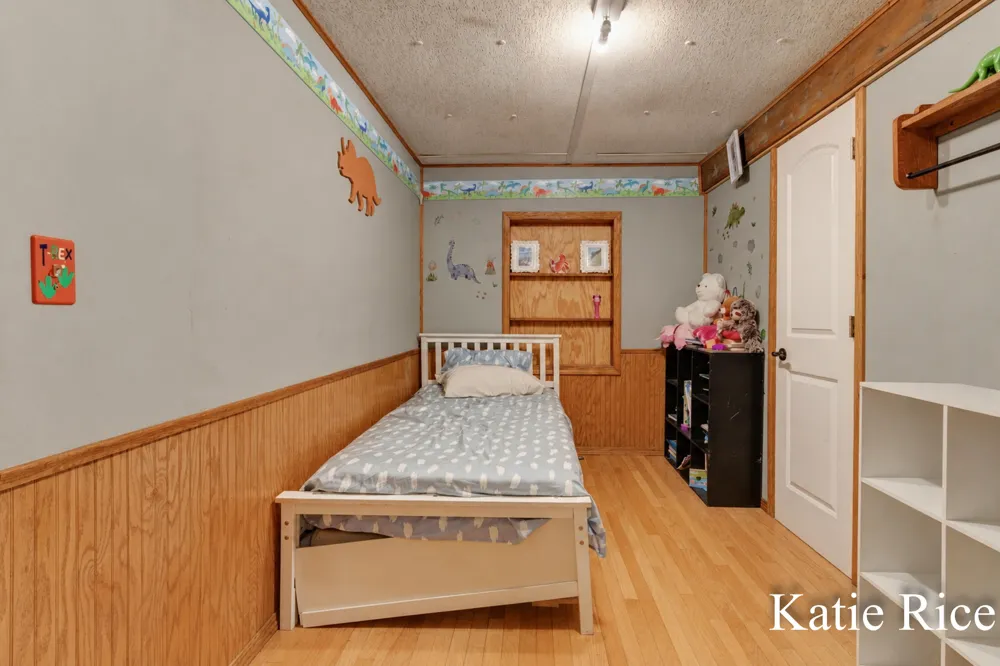 2030 Scenic Drive Muskegon, MI 49445