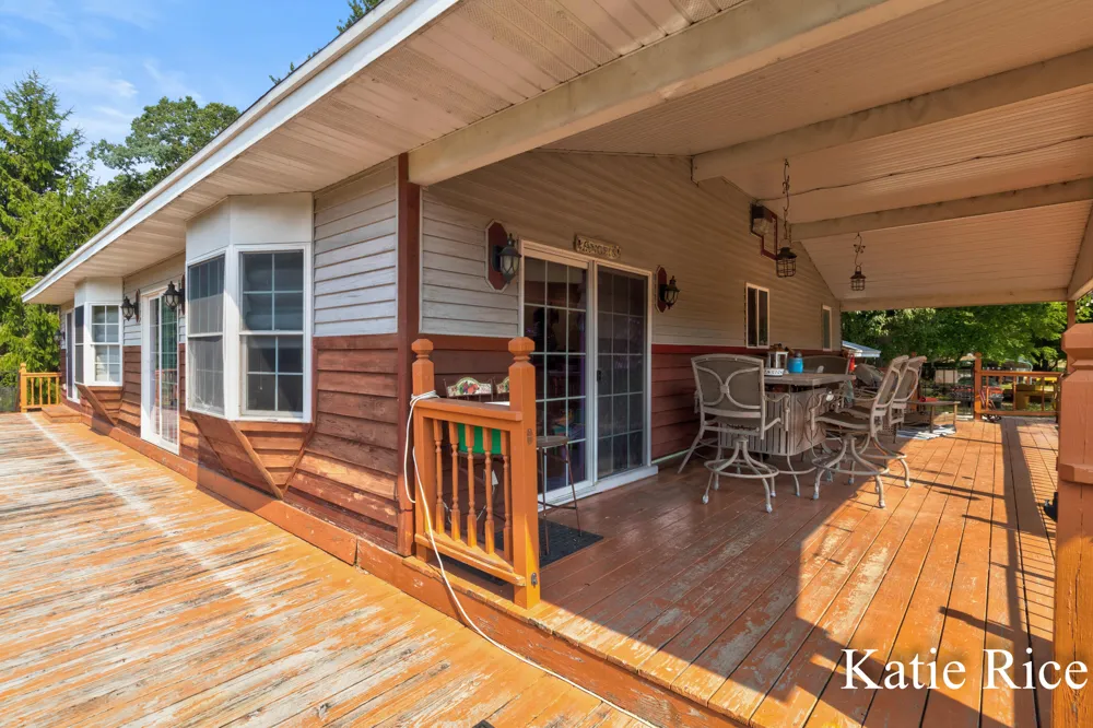 2030 Scenic Drive Muskegon, MI 49445
