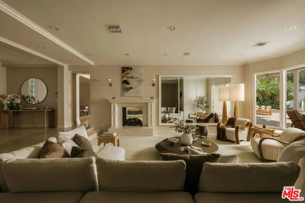 16457 Marbro Drive Encino, CA 91436