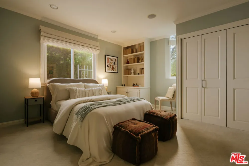 16457 Marbro Drive Encino, CA 91436