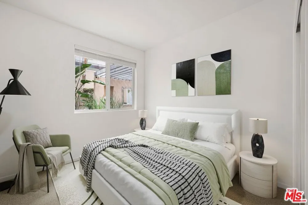 1018 4th Street #103 Santa Monica, CA 90403