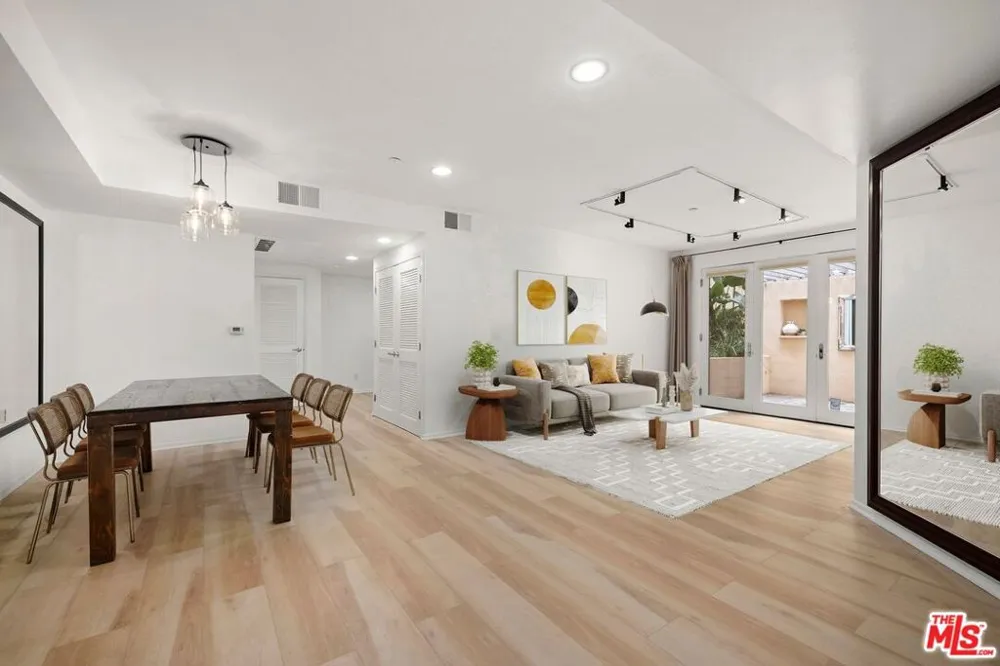 1018 4th Street #103 Santa Monica, CA 90403