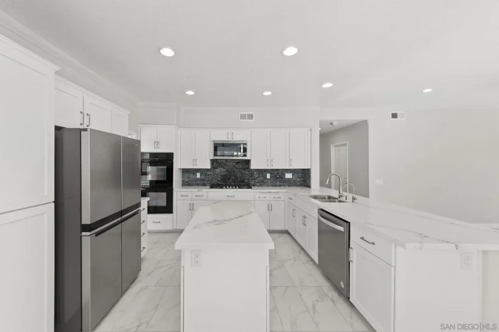1068 Pacific Hill St Chula Vista, CA 91911