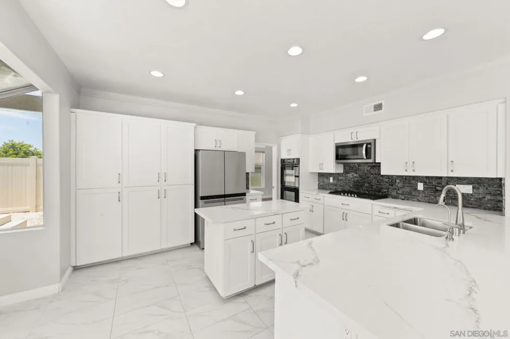1068 Pacific Hill St Chula Vista, CA 91911