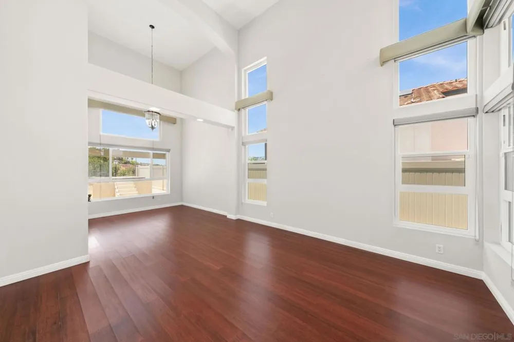 1068 Pacific Hill St Chula Vista, CA 91911