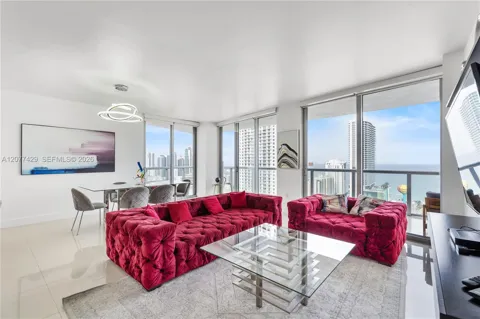 2600 E Hallandale Beach Blvd #T2802