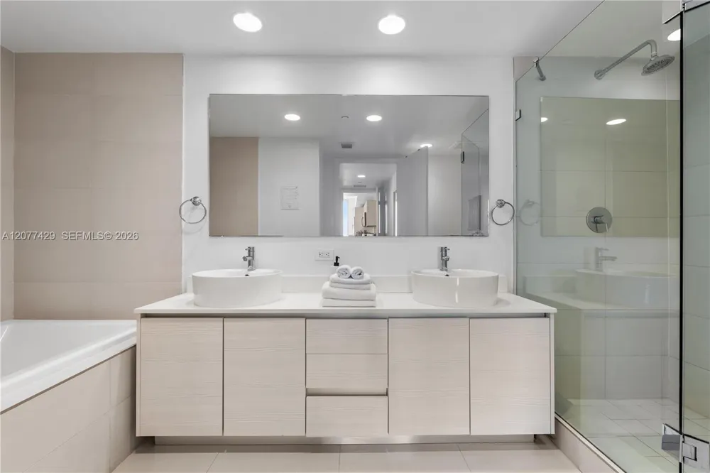 2600 E Hallandale Beach Blvd #T2802 Hallandale Beach, FL 33009