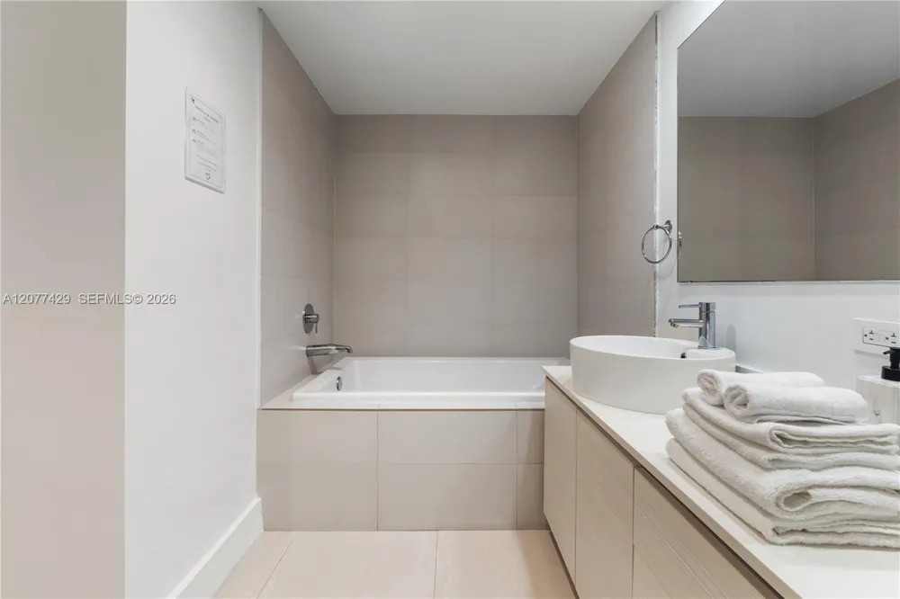 2600 E Hallandale Beach Blvd #T2802 Hallandale Beach, FL 33009
