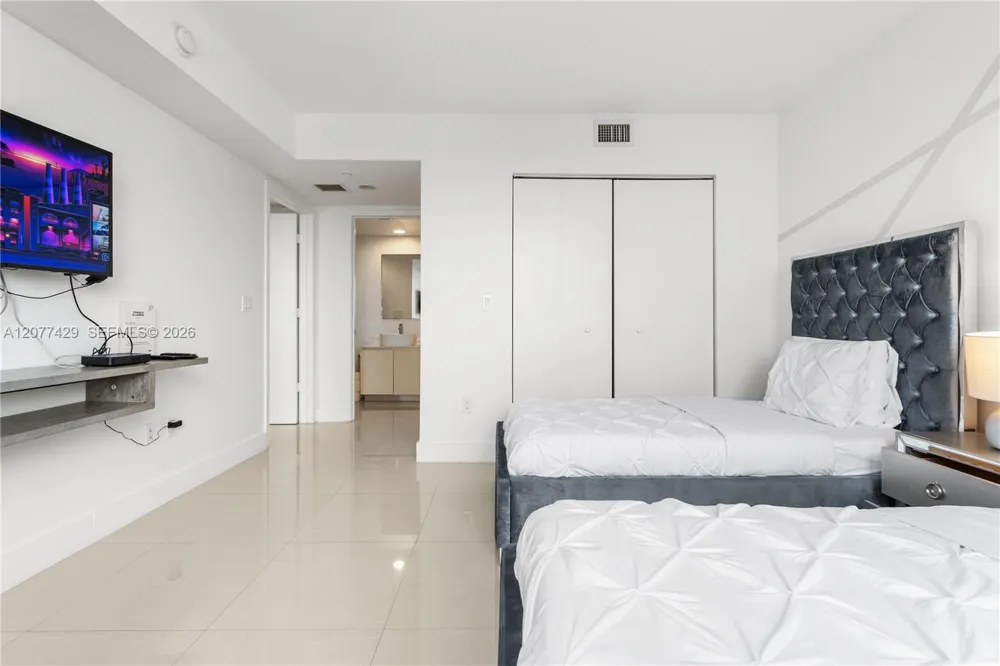 2600 E Hallandale Beach Blvd #T2802 Hallandale Beach, FL 33009