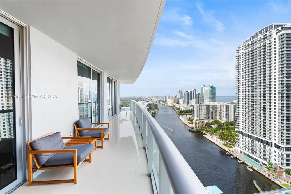 2600 E Hallandale Beach Blvd #T2802 Hallandale Beach, FL 33009