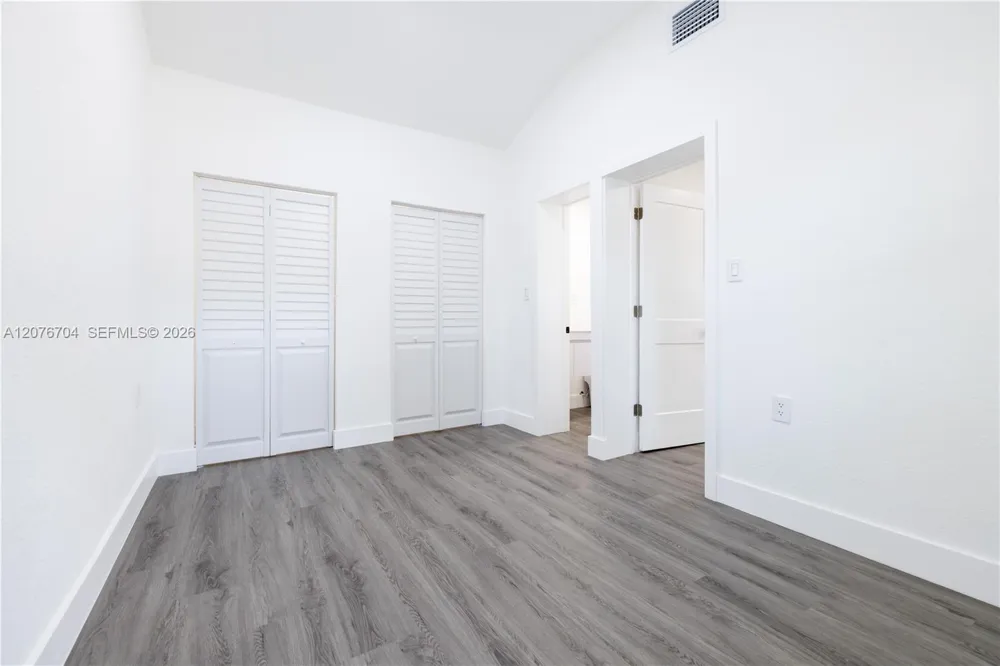 1029 NW 42nd St Miami, FL 33127