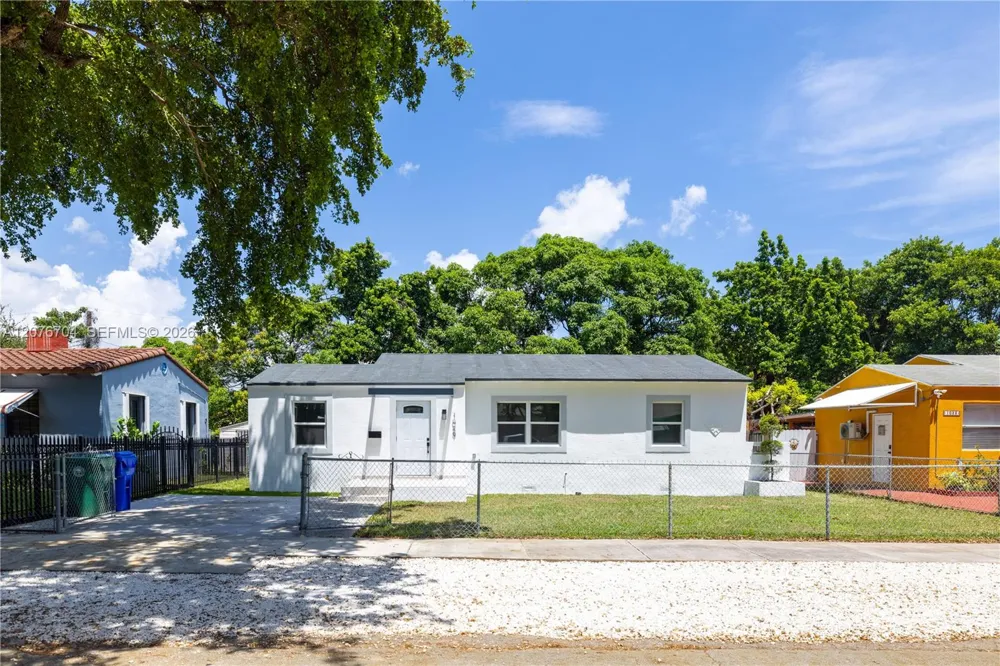 1029 NW 42nd St Miami, FL 33127