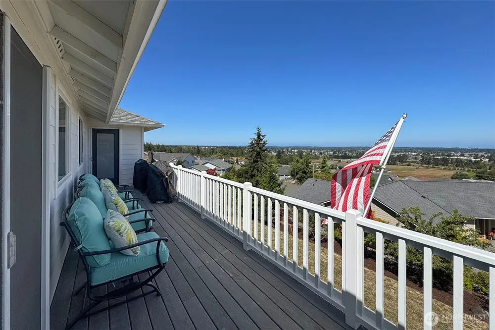 61 Jade Circle Sequim, WA 98382