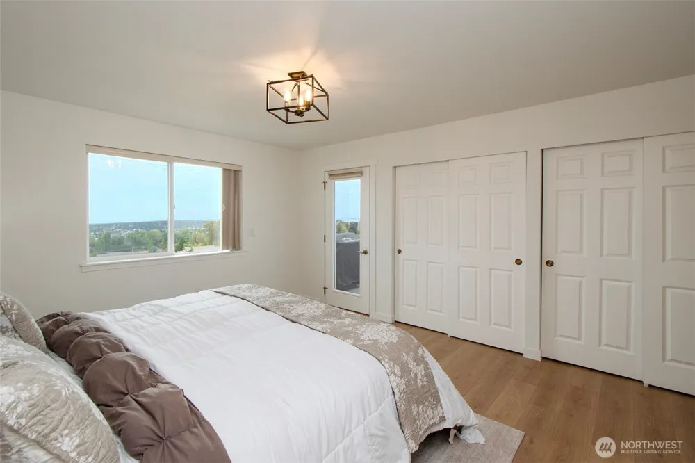 61 Jade Circle Sequim, WA 98382